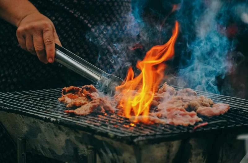  Jak zorganizować grillowanie przy użyciu wędzarni?